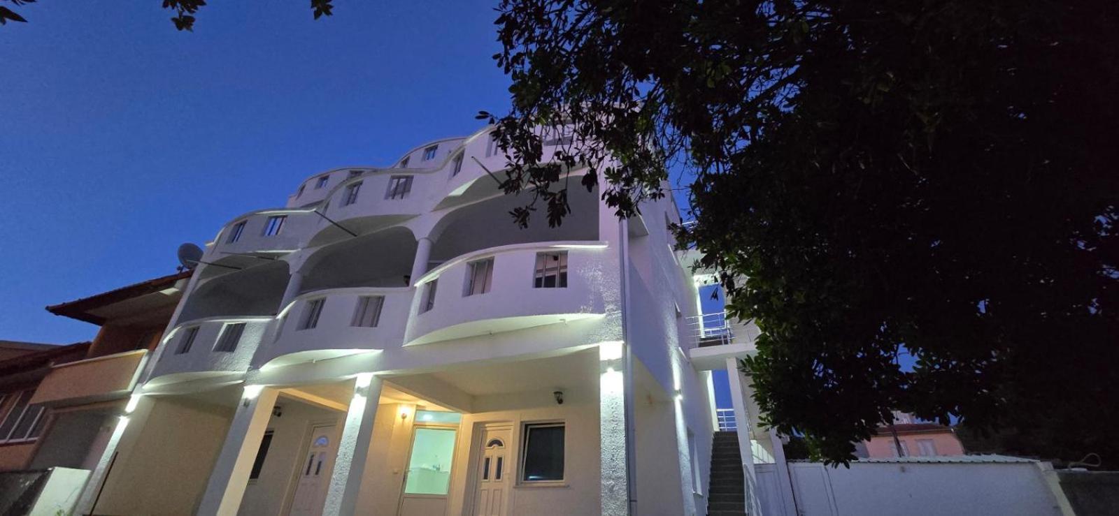 אוטייהא Villa Miki מראה חיצוני תמונה