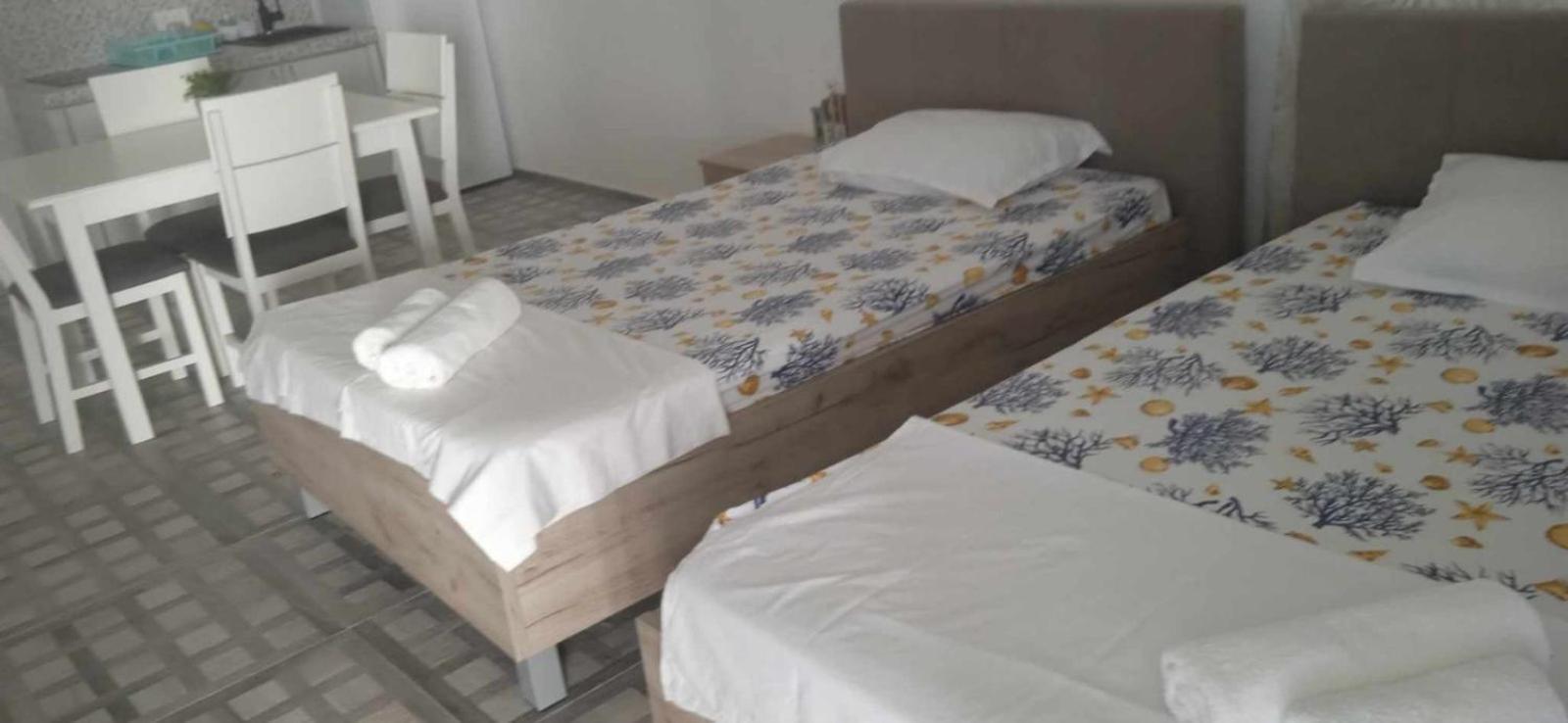 אוטייהא Villa Miki מראה חיצוני תמונה